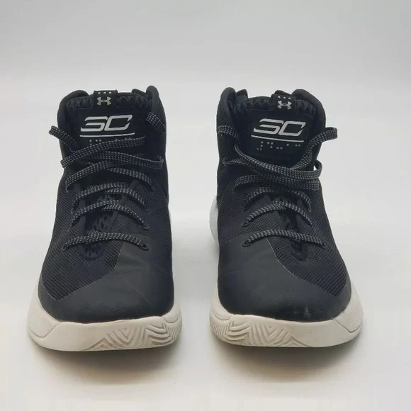 Under Armour Wardell Sc Boy’s Basketball Athletic shoes Size 5.5Y #1295998-001 - Picture 3 of 12